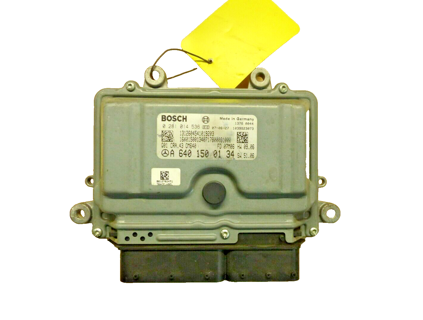 5894749