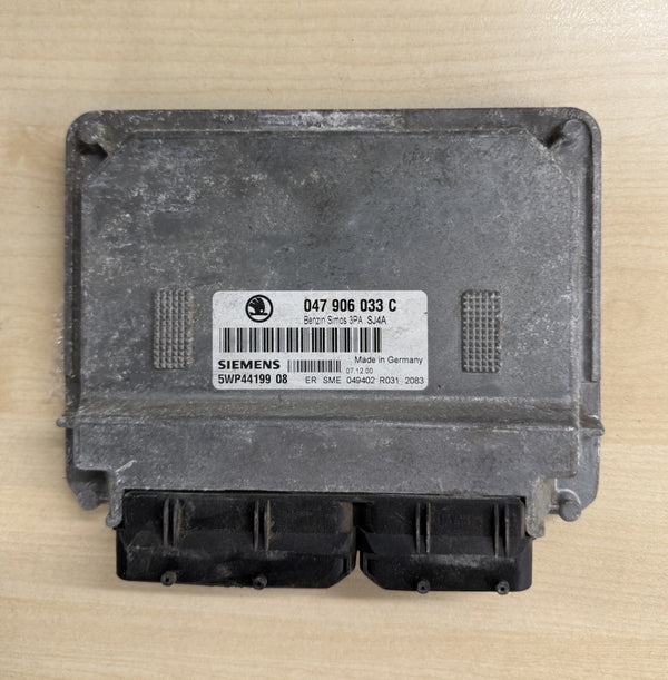 Plug&Play ENTSPERRT Skoda Fabia Motorsteuergerät ECU 047906033C 5WP44199