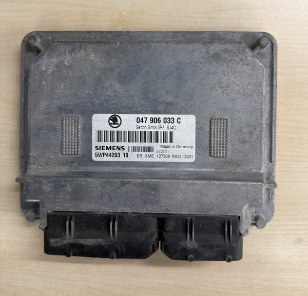 Plug&Play ENTSPERRT Skoda Fabia Motorsteuergerät ECU 047906033C 5WP44203