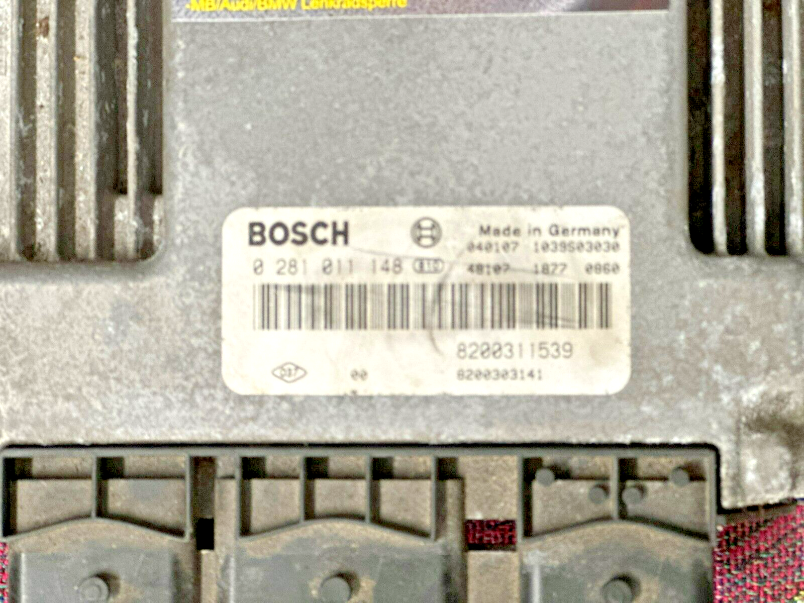 5894851