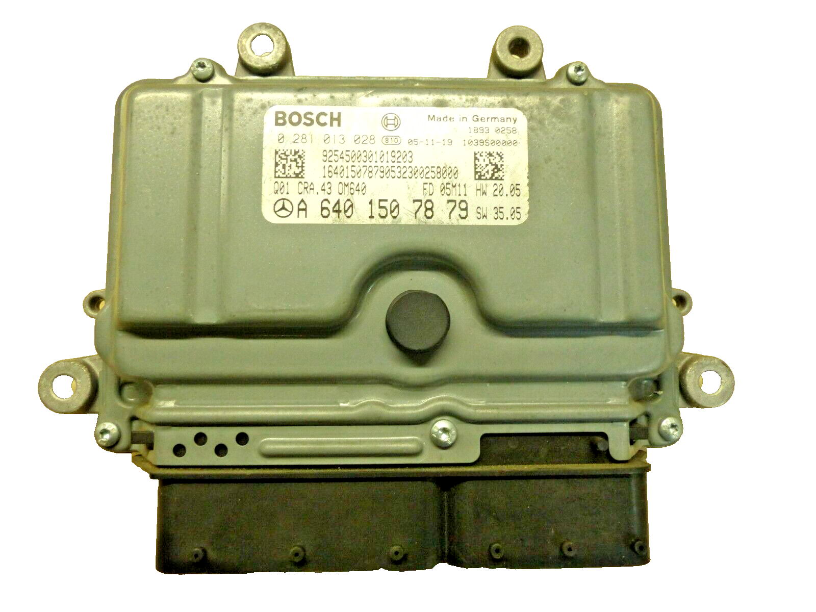 5894816