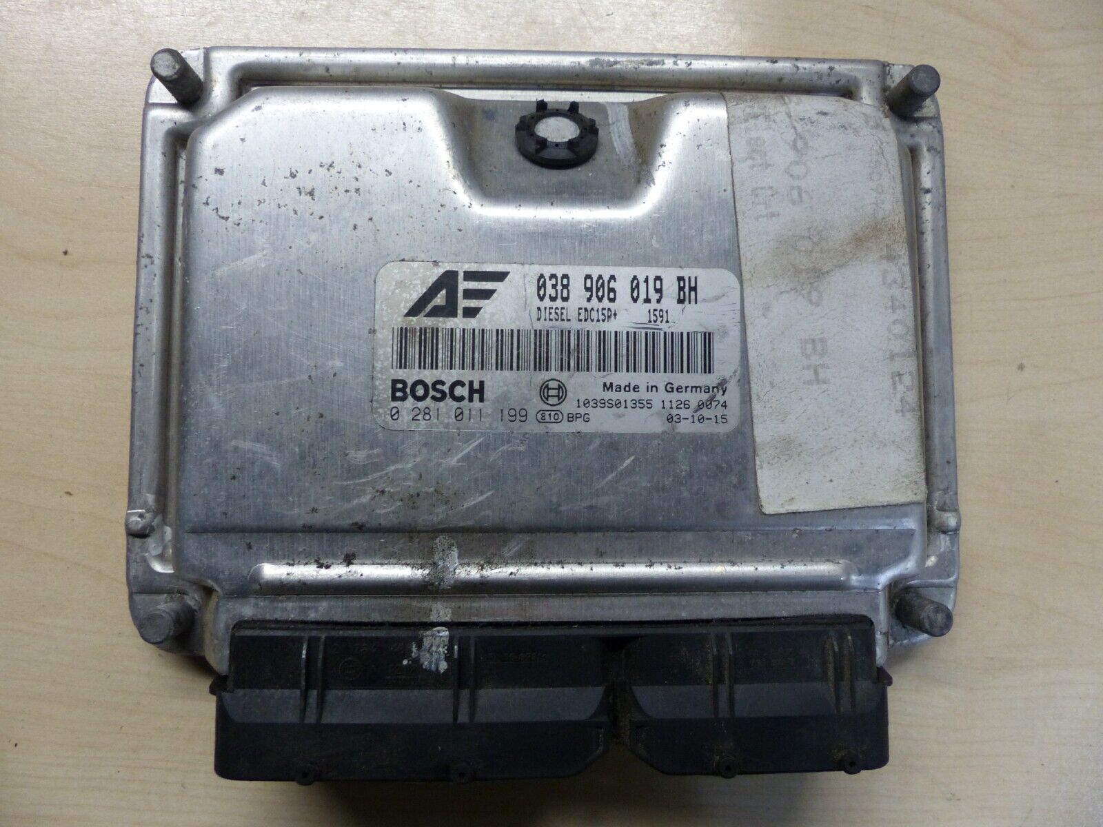 5894751