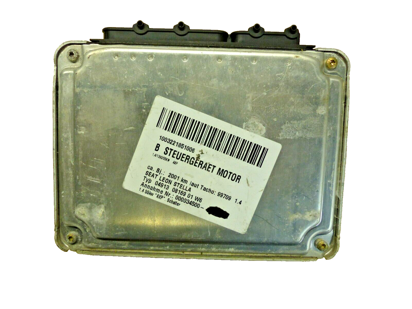 5894872