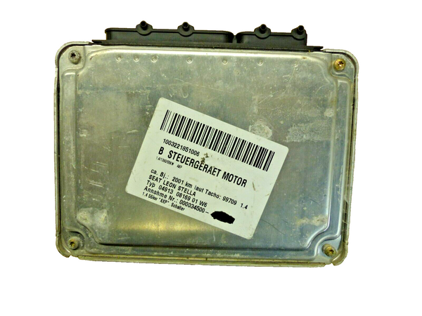 5894872