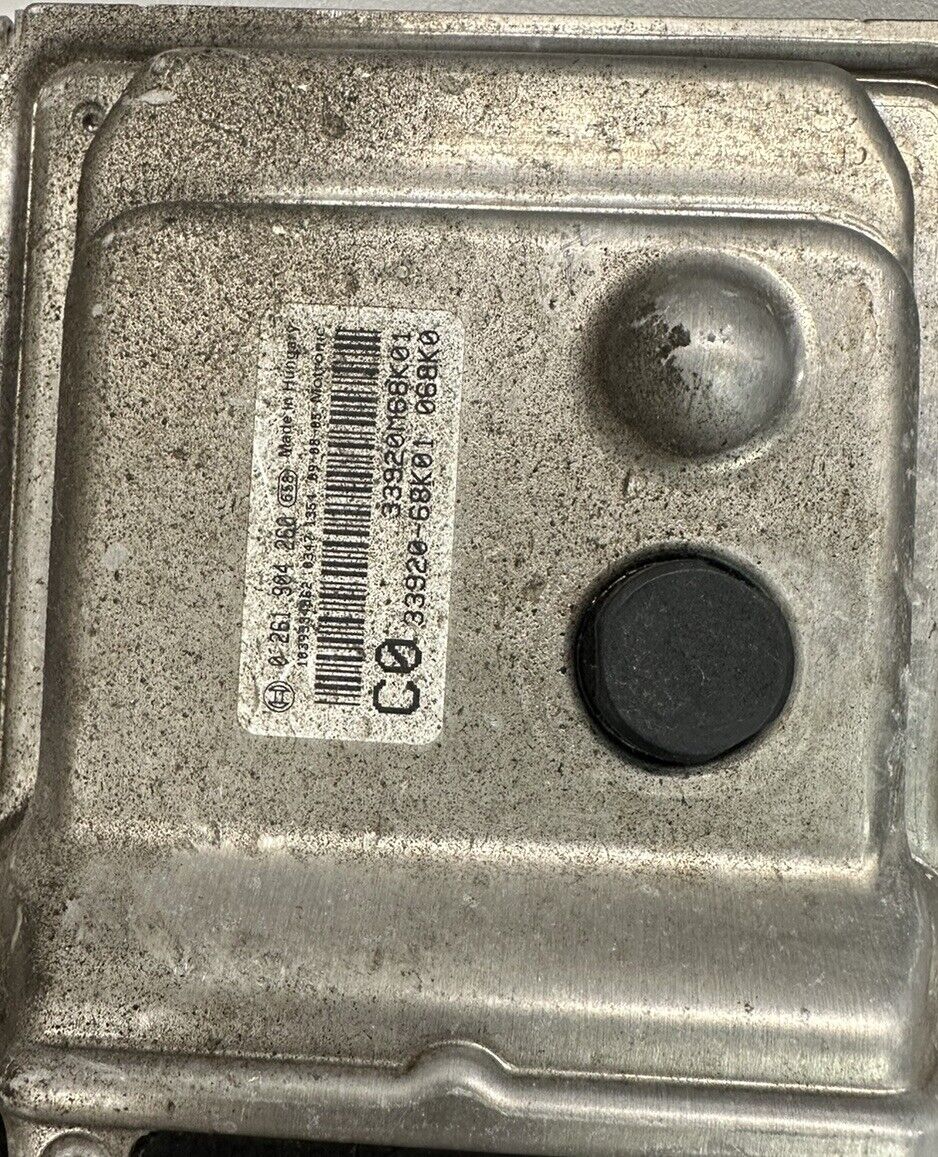 5894915