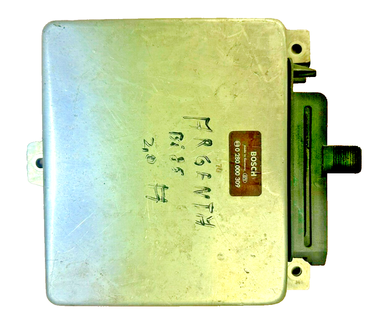 5894884