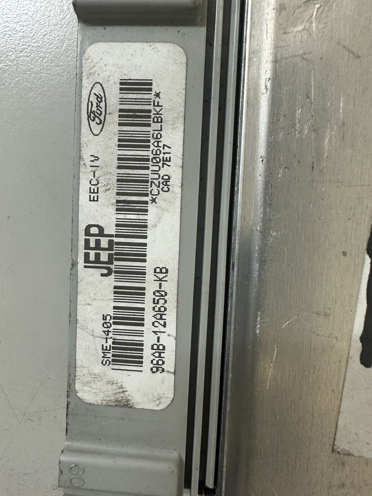 5894803