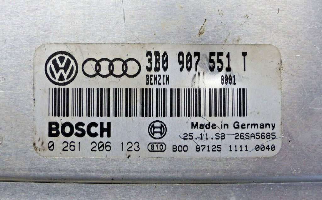 5894869
