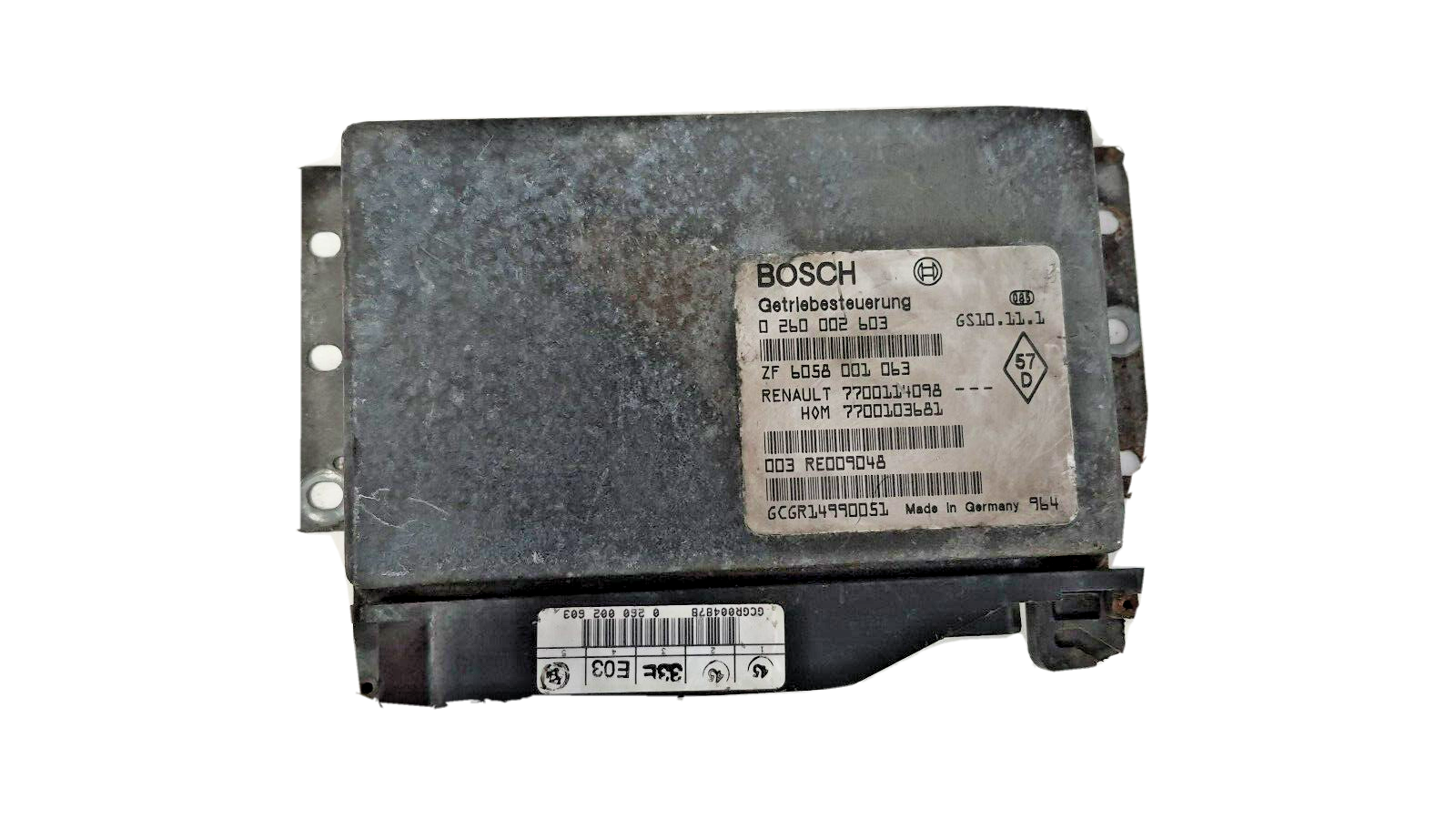 5894818