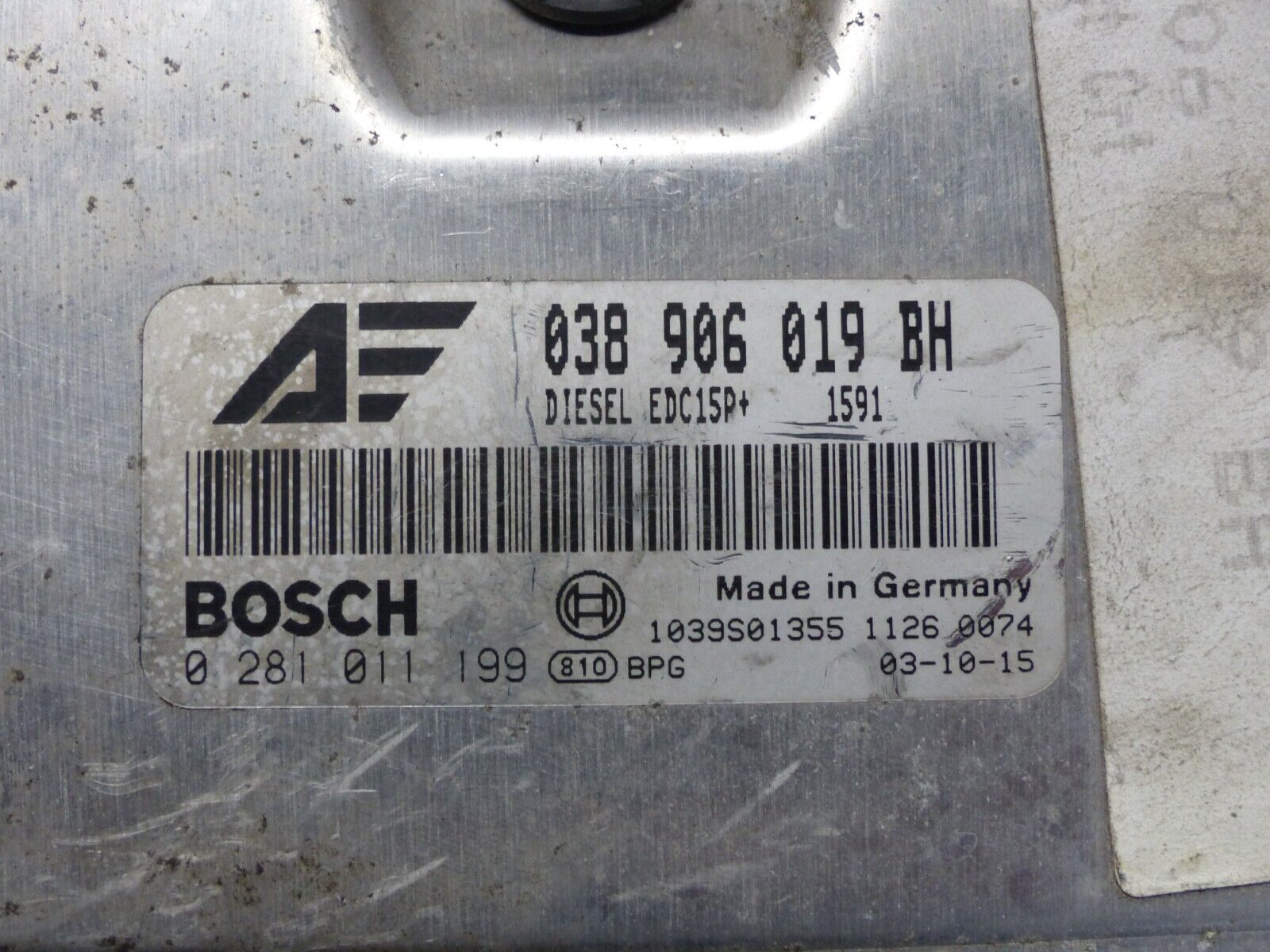 5894751