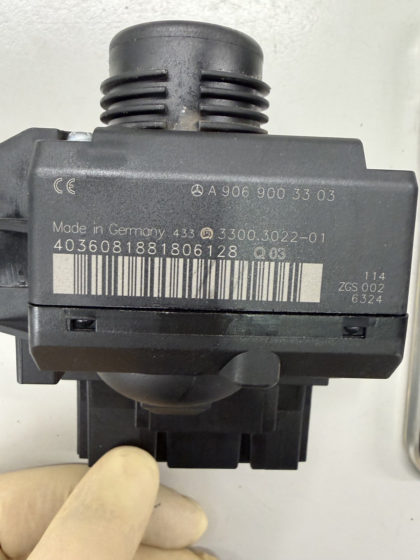 Original Files EIS EZS Dump I WITH KEY PASSWORD I  Mercedes Sprinter W906  A9069003303  ZGS002  Chip ID 0L01Y  I Flash und EEPROM  9S12DT256  I