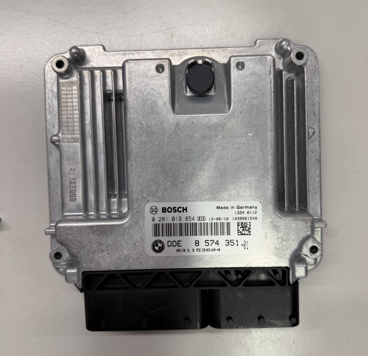 Original Files BMW X1 sDrive18d   105 KW   143 PS HP  I Bosch EDC17C50  0281019854  DDE8574351   HW 46CW4C  SW  1037528827  SW upg.  08575091 I