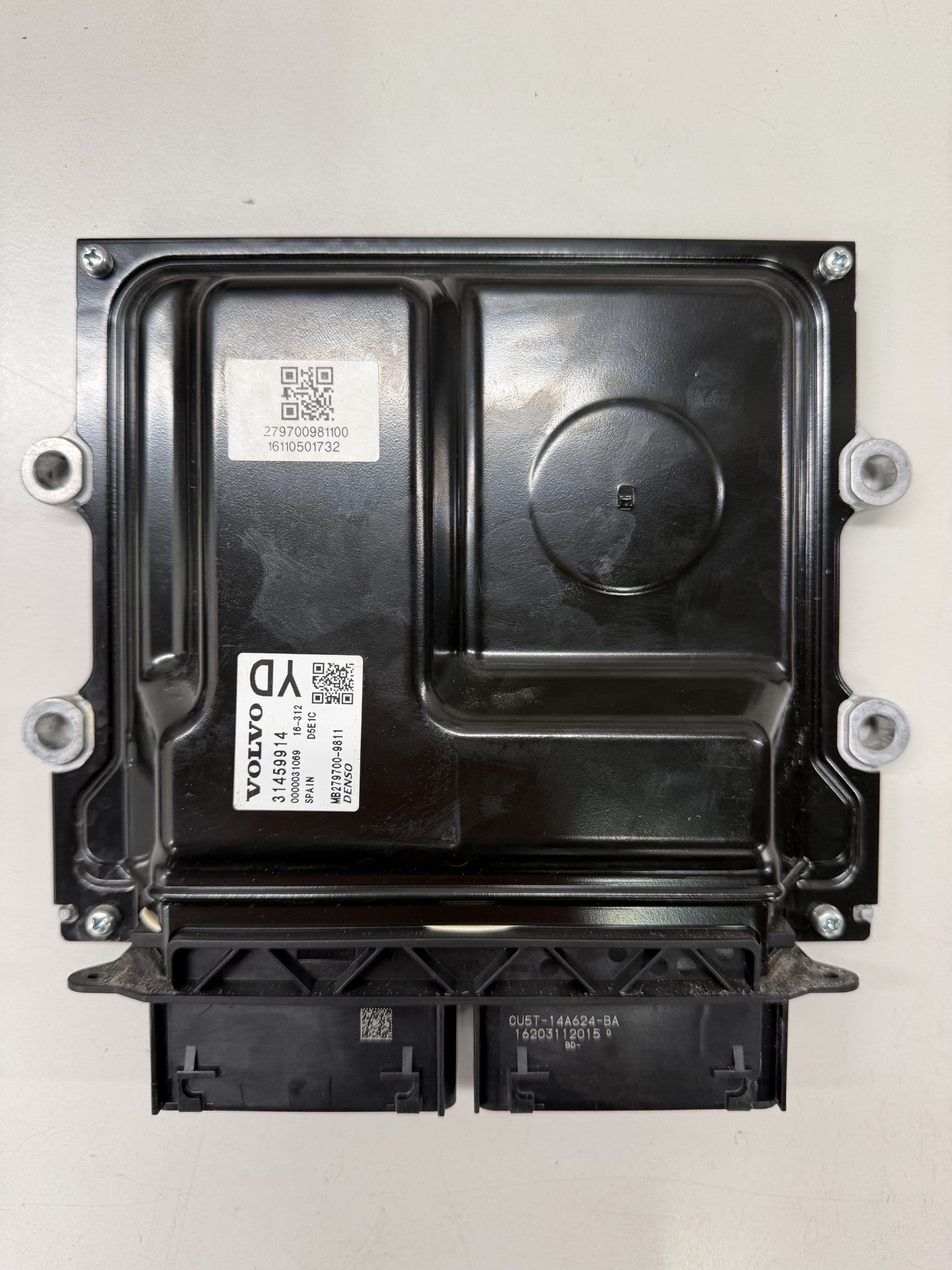 Original Files Volvo XC90  2.0 16V 173 KW   235 PS HP  I Denso  MB279700-9811  D5E1C I  HW 31459914  SW 32203301_AA  Software upgrade  32312175_AA I VIN  H1153186