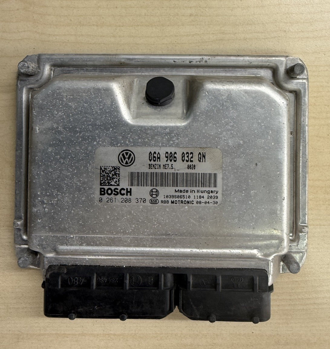 Plug&Play ENTSPERRT Seat IBIZA 1.8T ECU Steuergerät 06A906032QN 0261208370