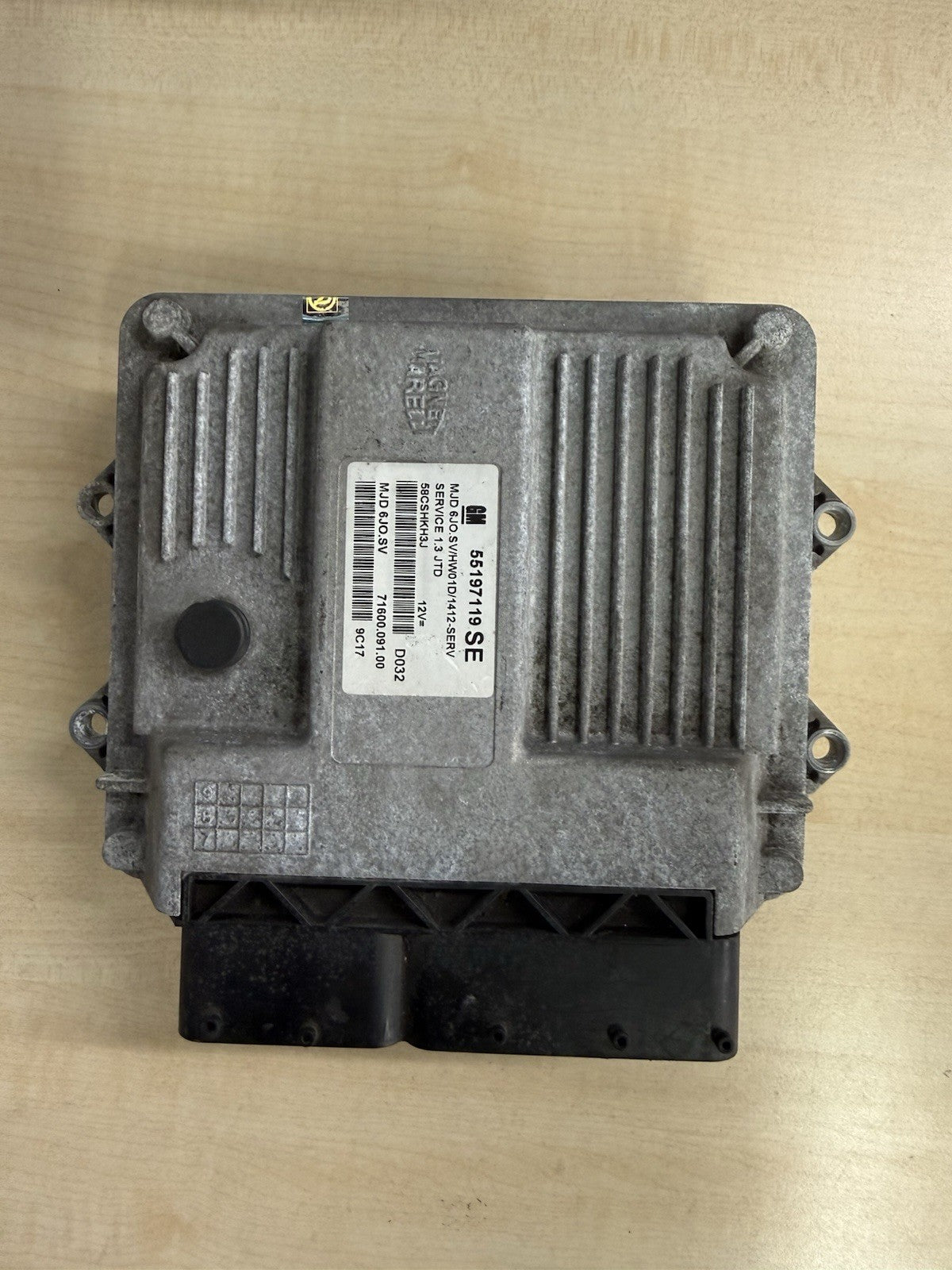 Plug&Play ENTSPERRT Opel Corsa C 1.3 ECU Steuergerät 55190069 MJD6JO.SV