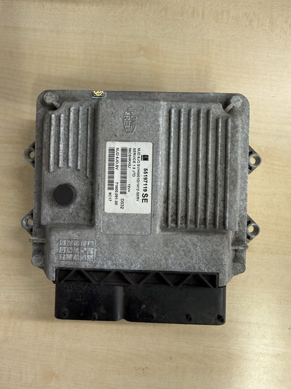 Plug&Play ENTSPERRT Opel Corsa C 1.3 ECU Steuergerät 55190069 MJD6JO.SV