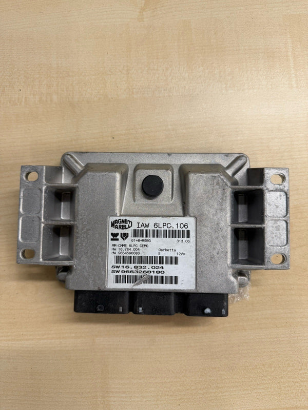 GEPRÜFT Peugeot 1007 Motorsteuergerät ECU IAW6LPC.106 9654596080