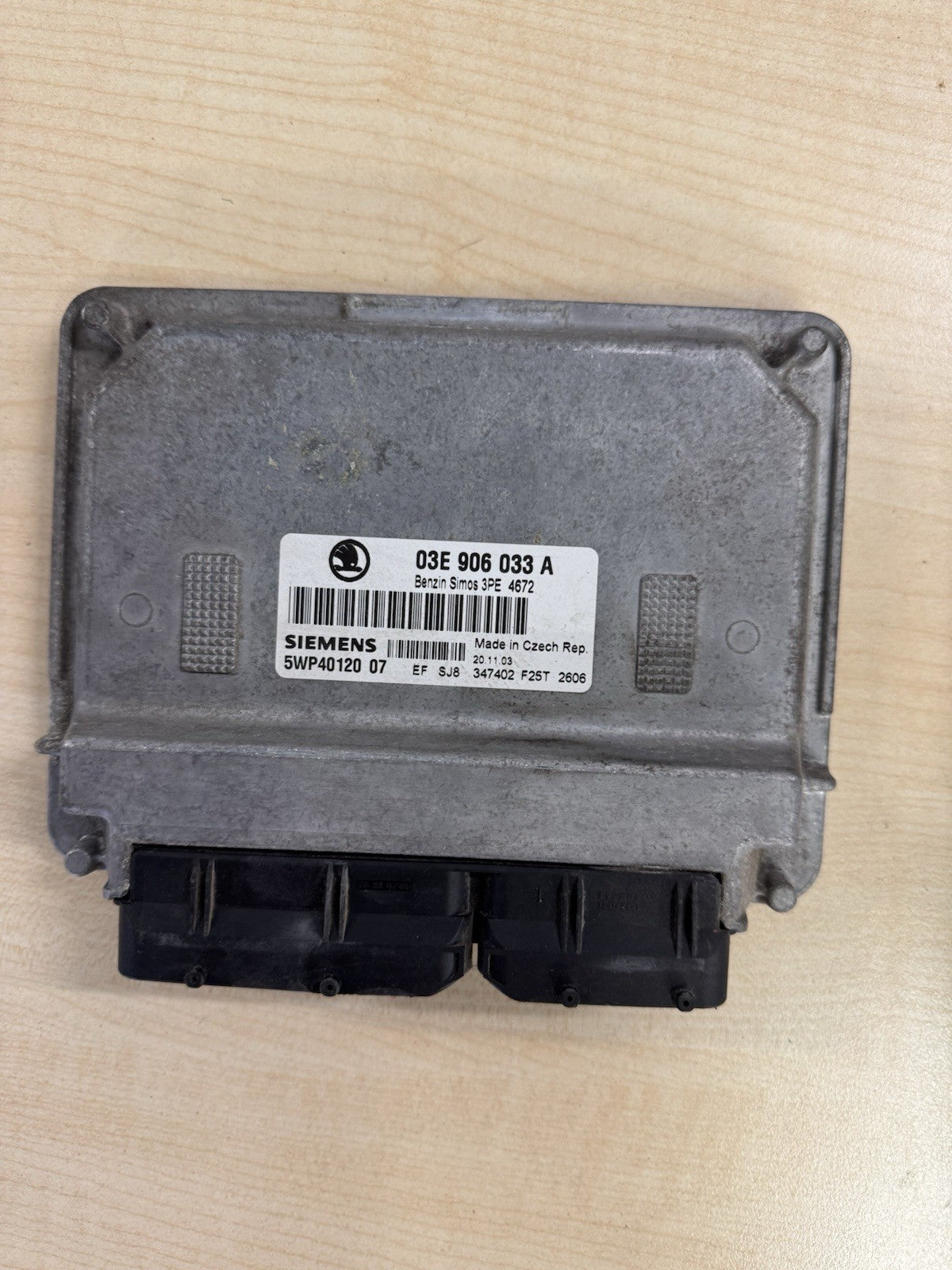 Plug&Play ENTSPERRT Skoda Fabia 1.2i ECU Steuergerät 03E906033A 5WP40120