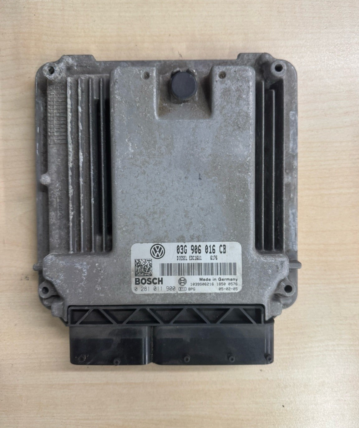 Plug&Play ENTSPERRT VW Golf 1.9 TDI Motorsteuergerät 03G906016CB 0281011900