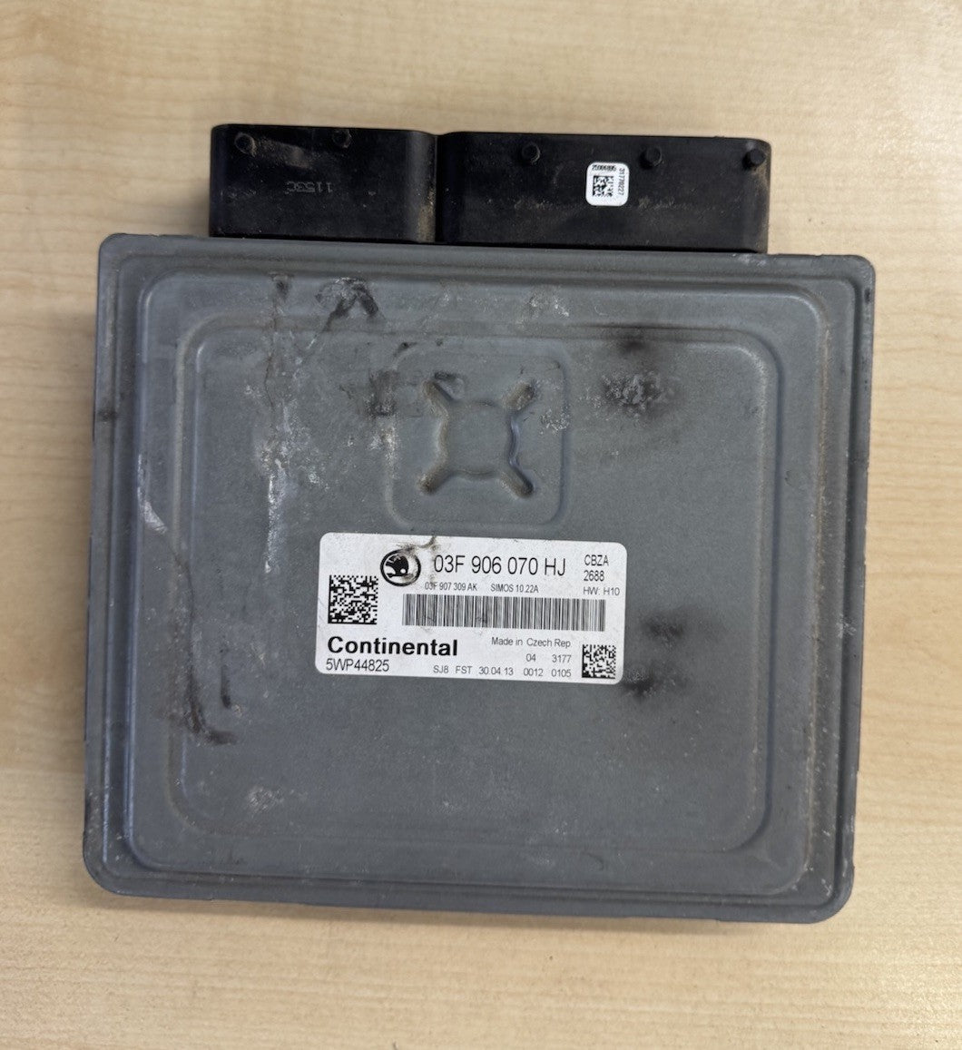 Skoda Roomster 1.2 TSI ECU , Motorsteuergerät 03F906070HJ 5WP44825