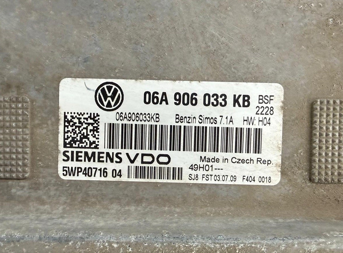 Plug&Play ENTSPERRT Skoda Octavia ECU Motorsteuergerät 06A906033KB 5WP40716