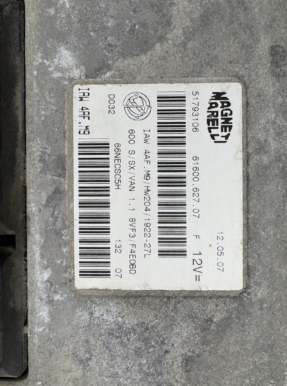 Plug&Play ENTSPERRT Fiat Panda Punto 1.1 Motorsteuergerät 51819338 IAW4AF.M9