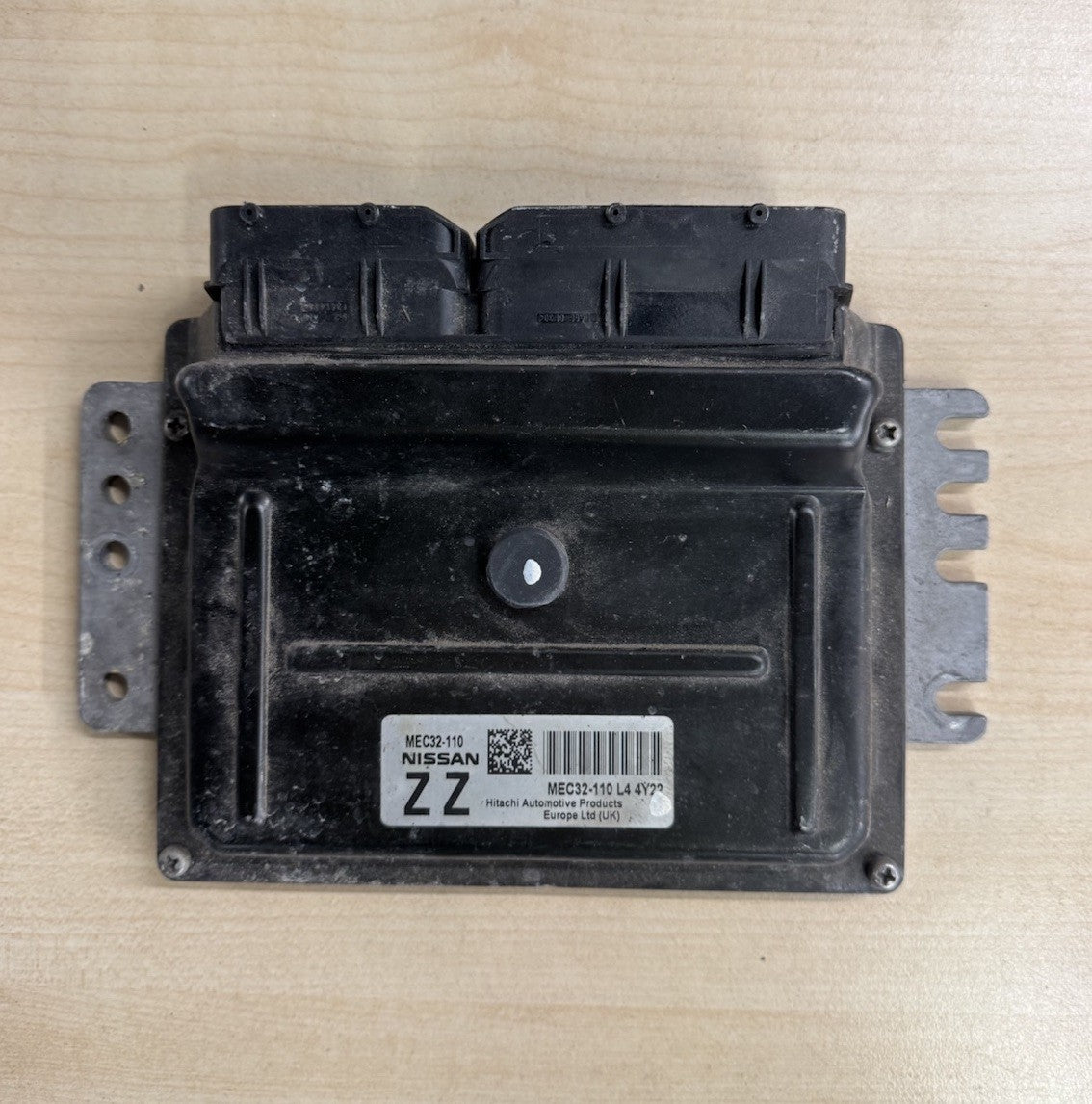 Plug&Play ENTSPERRT NISSAN MICRA ECU Steuergerät Hitachi MEC32-110 L4 4Y22