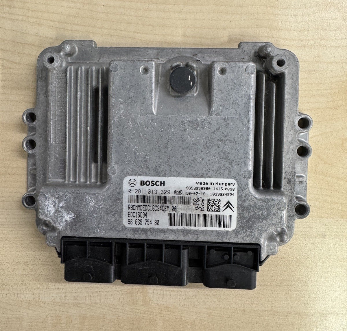 Plug&Play ENTSPERRT Peugeot ECU Motorsteuergerät 0281013329 9666975480