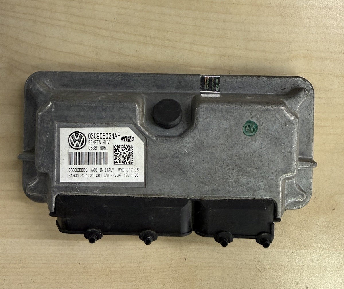 Plug&Play ENTSPERRT ECU MS VW Polo 1.4 16V BUD 03C906024F 6160142401