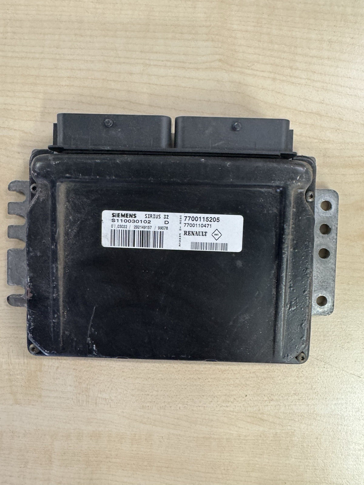Plug&Play ENTSPERRT Steuergerät Renault Twingo 1,2 7700115205 S110030102D