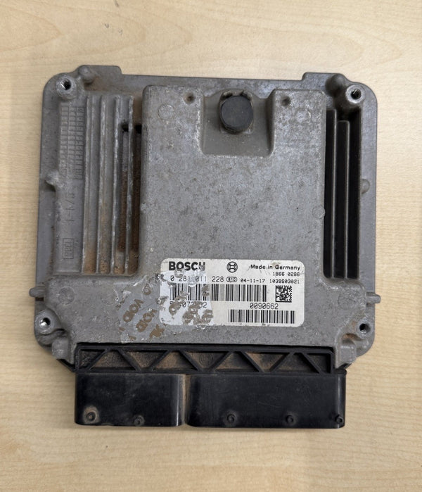 Plug&Play ENTSPERRT Iveco Daily 2.8D ECU Steuergerät 0281011228 504073032