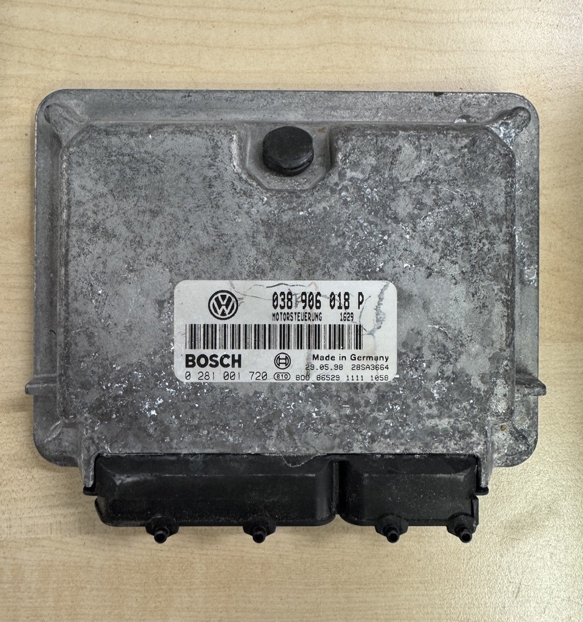 Plug&Play ENTSPERRT VW PASSAT 1.9 TDi ECU MS  038906019AJ 0281001720