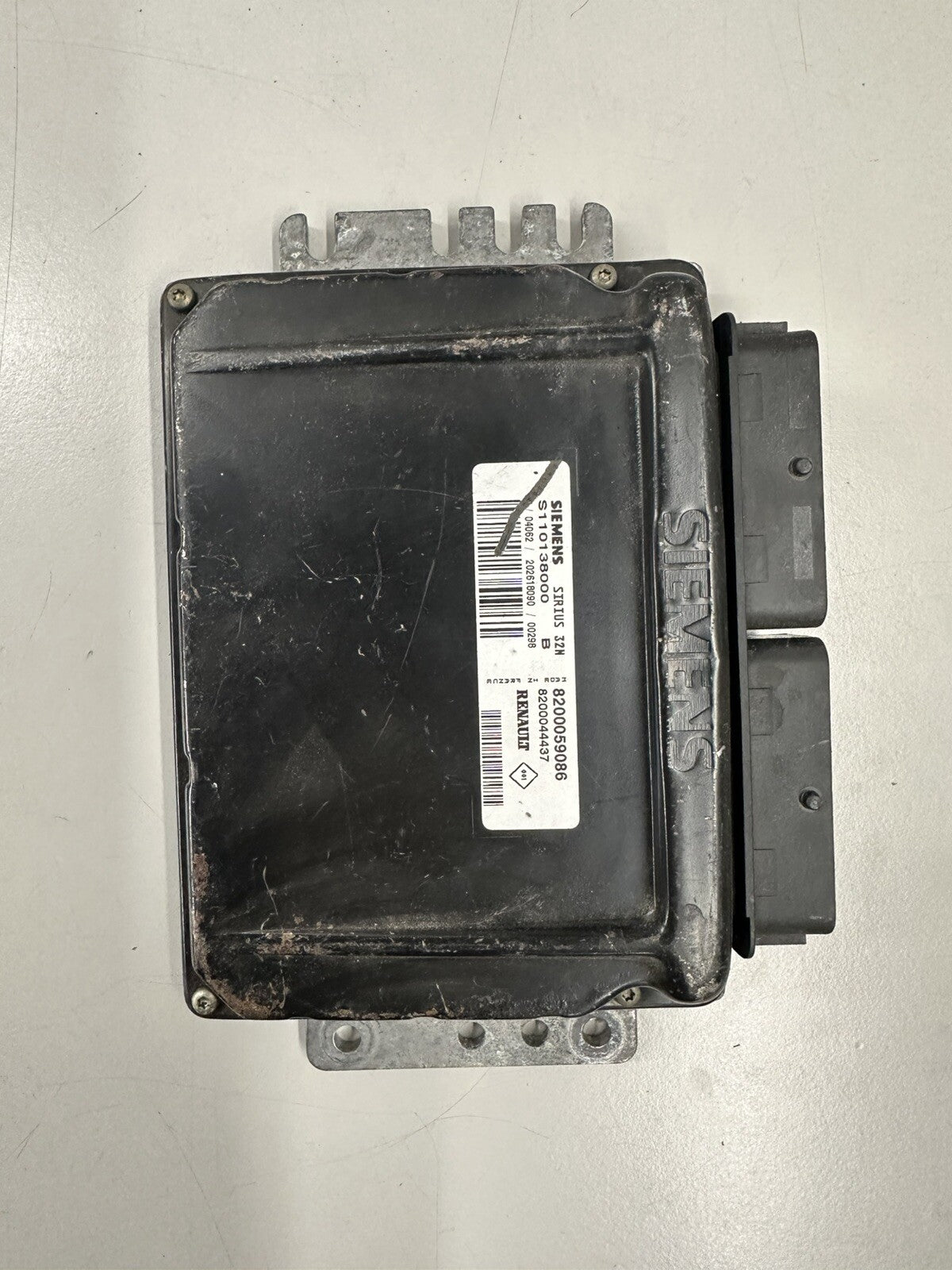 Plug&Play ENTSPERRT Renault 1.2L Motorsteuergerät S110138000 B 8200059086