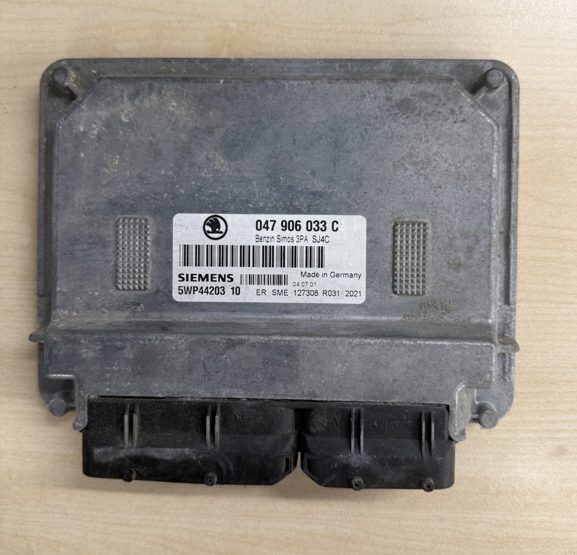 Plug&Play ENTSPERRT Skoda Fabia Motorsteuergerät ECU 047906033C 5WP44203