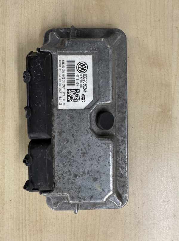 Plug&Play ENTSEPRRT VW Polo 03C906024F Motorsteuergerät ECU 6160135104