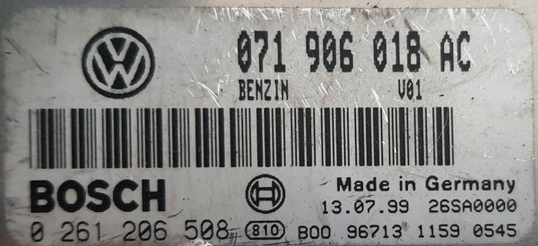 Nissan / VW Passat 3B V5 Steuergerät 071906018AC Bosch 0261206508 Ohne WFS