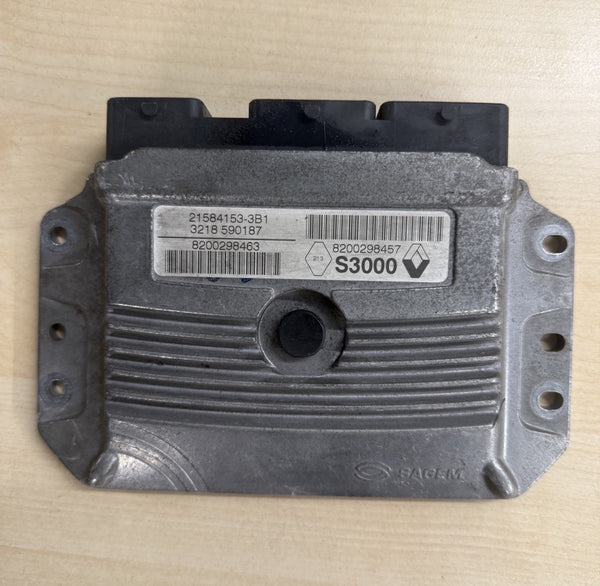 Geprüft Renault Megane Scenic 1.6 ECU Steuergerät 8200298463 8200298457