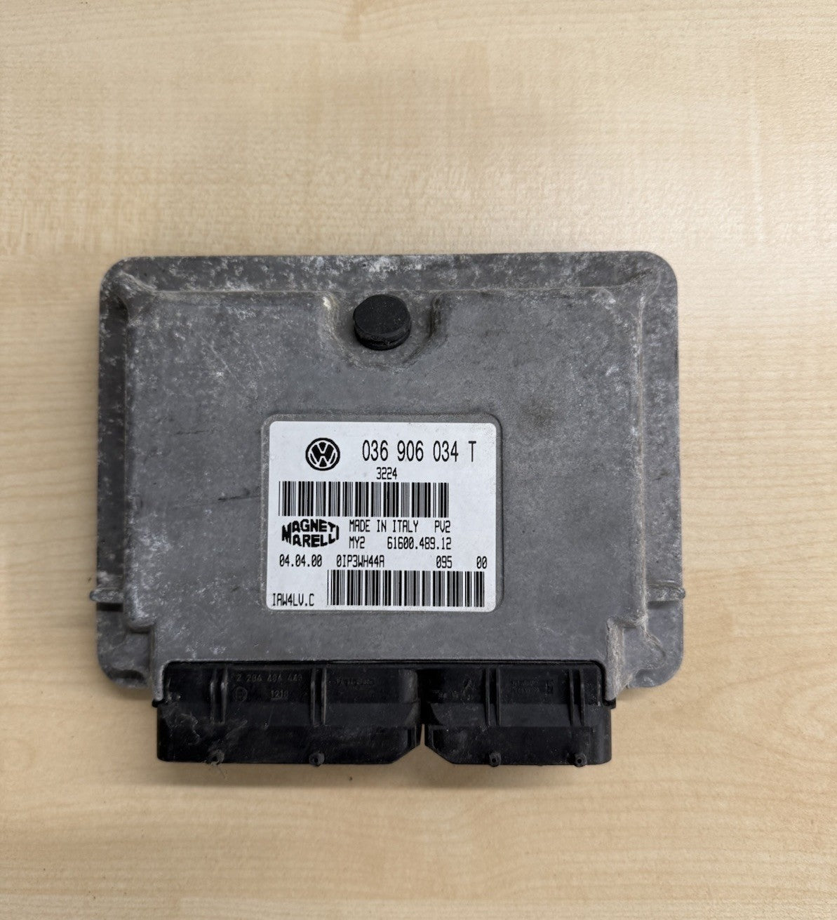 Plug&Play ENTSPERRT VW Skoda Motorsteuergerät ECU 61600.489.12 036906034T