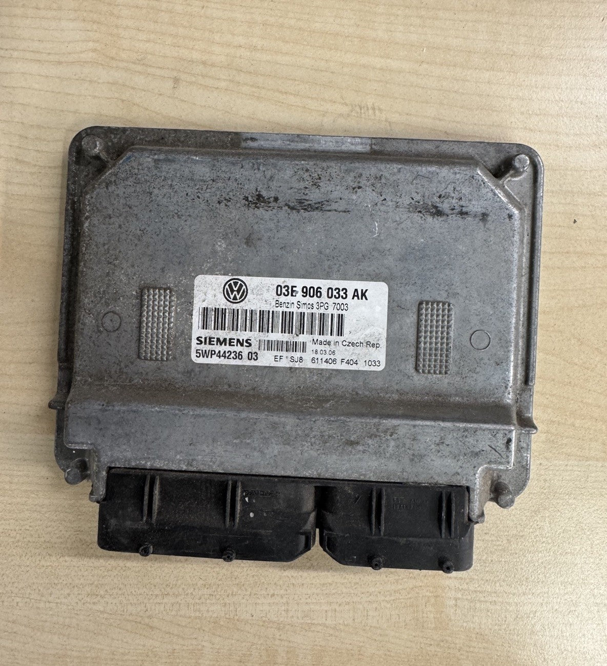 Plug&Play ENTSPERRT VW Polo ECU Steuergerät 03E906033AK 5WP44236 03