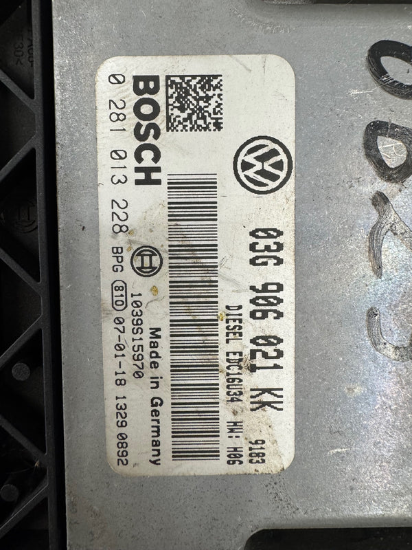 ملفات أصلية VW Golf V 2.0 TDI Bosch EDC16U34 03G906021 KK 0281013228 BPG SW 10373810109 تحديث البرامج 03G906021KK 9183