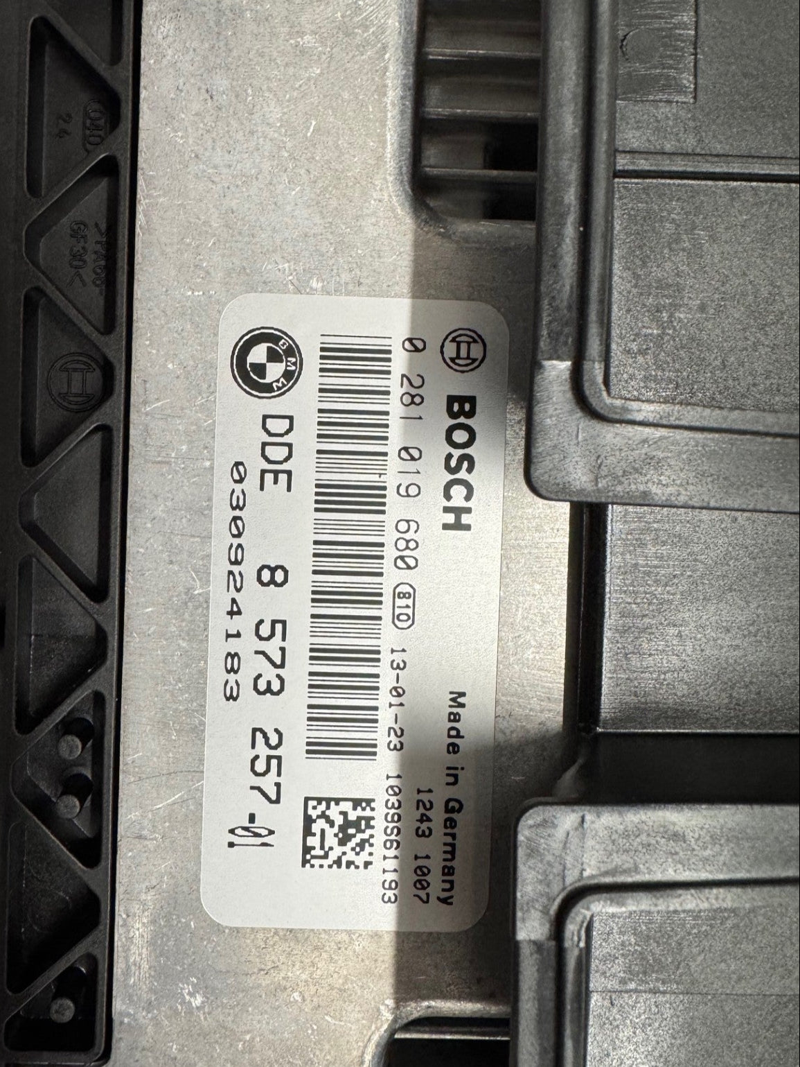 Original Files BMW 320d 183 HP PS Bosch EDC17C50 0281019680 DDE8573257 HW 00000A0A061100 SW 00000A0B011523 Software Upgrade 00000C64152302 DME DDE701 A N47