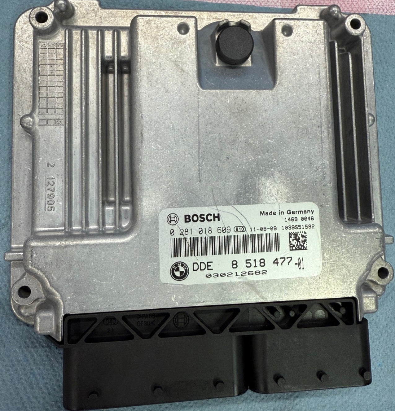 Original Files BMW X3 2.0D Bosch EDC17C50 0281018609 DDE818477 . HW 000000A0A061100 . SW 00000A0B011518 . Software upgrade 00000F9115186C DME__DDE701a Egine N47