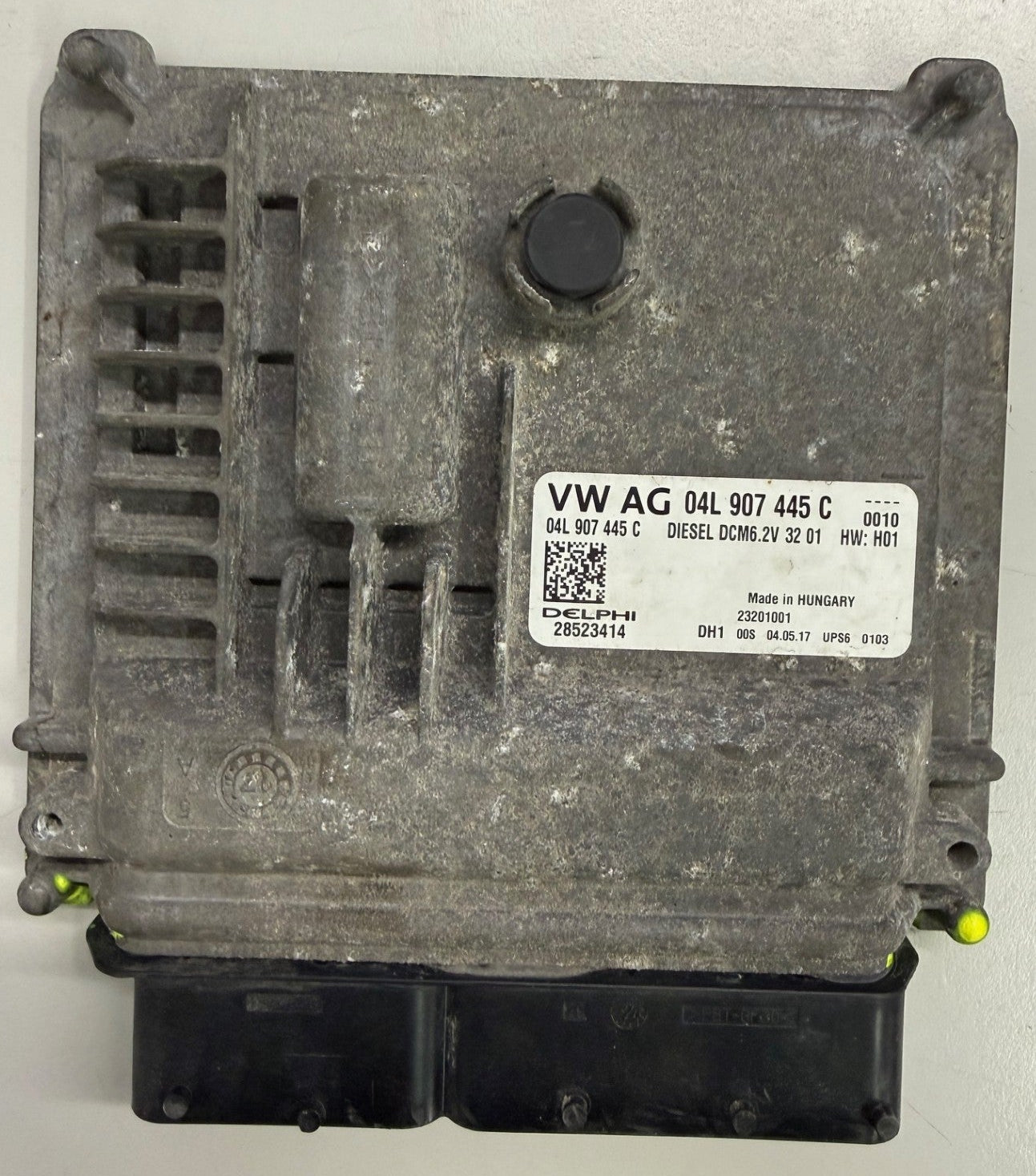 Original Files VW Crafter 2.0 TDI Engine DAUA , 103 KW , 140 PS HP , Delphi DCM6.2V , 04L907445C Software upgrade 04L906056NB 6116